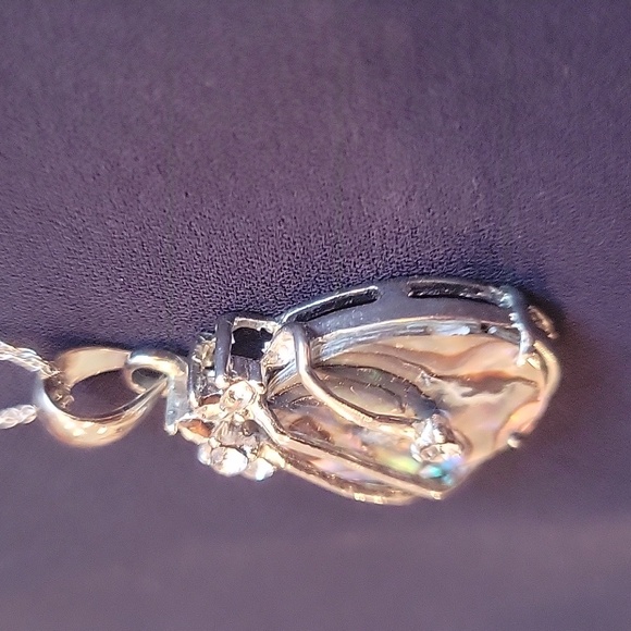 18 " inch Silver chain with Abolone and 7 CZs! Beautiful! - Picture 3 of 10